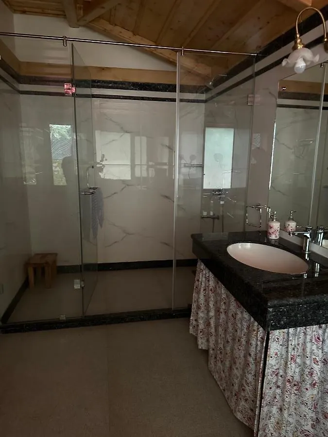 Dimple Lodge, Simla India