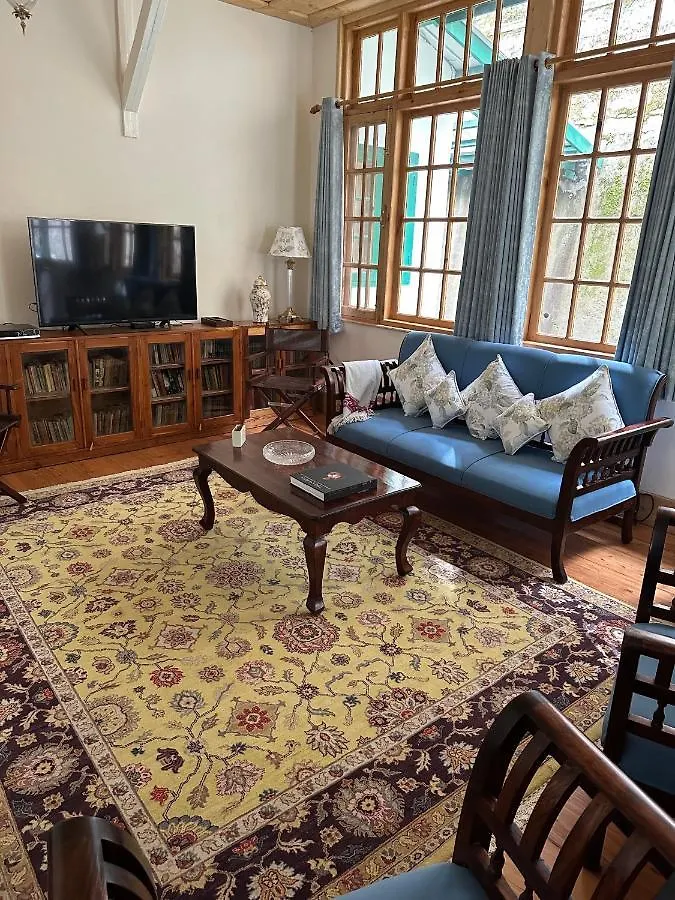 Dimple Lodge, Simla India
